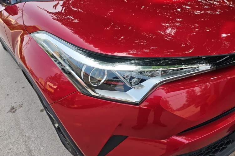Used Toyota C-HR 2020 2.0L Comfort Edition Right Front Headlight