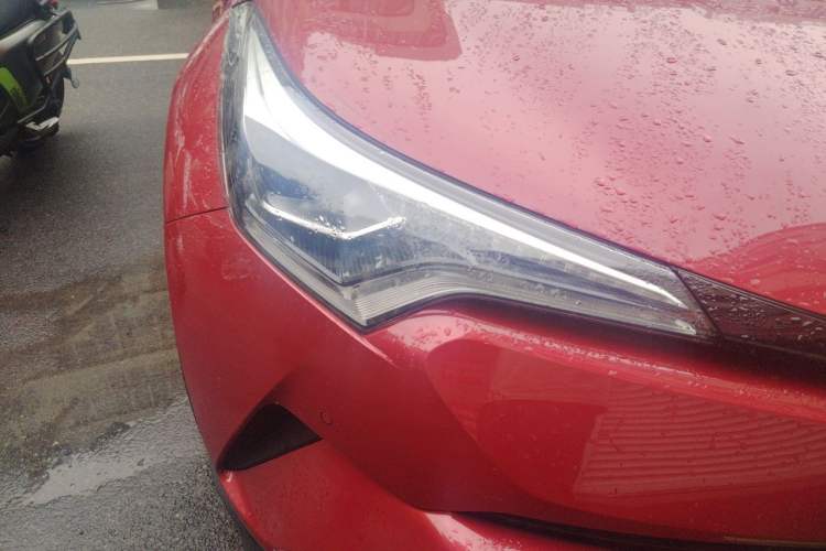 Used Toyota C-HR 2020 2.0L Luxury Edition Right Front Headlight