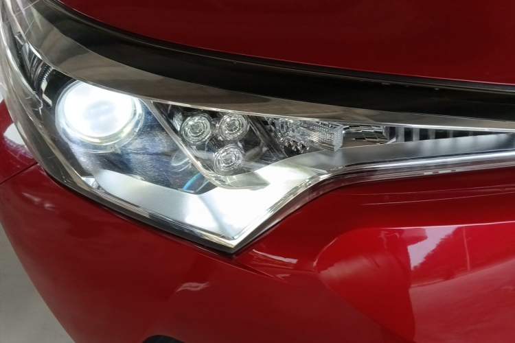 Used Toyota C-HR 2020 2.0L Leading Edition Right Front Headlight