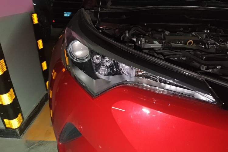 Used Toyota C-HR 2020 2.0L Leading Edition Right Front Headlight