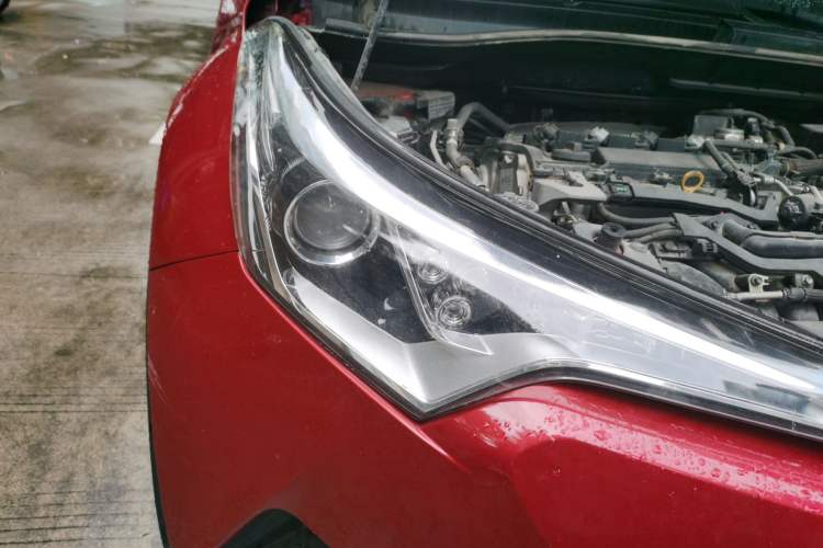 Used Toyota C-HR 2020 2.0L Leading Edition Right Front Headlight