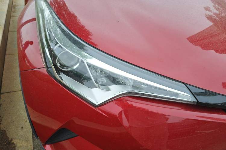 Used Toyota C-HR 2020 2.0L Leading Edition Right Front Headlight