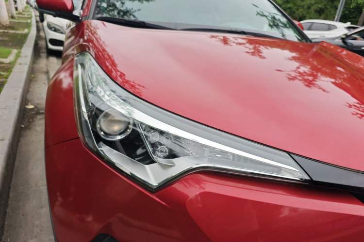 Used Toyota C-HR 2020 2.0L Leading Edition Right Front Headlight