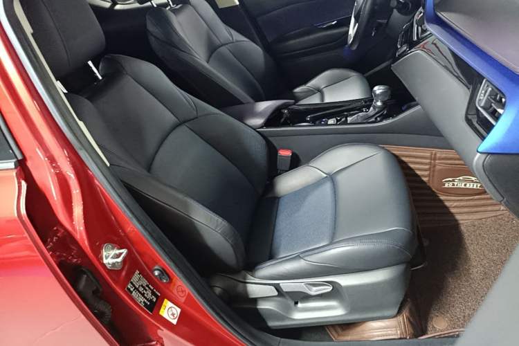 Used Toyota C-HR 2020 2.0L Leading Edition Right Front Seat