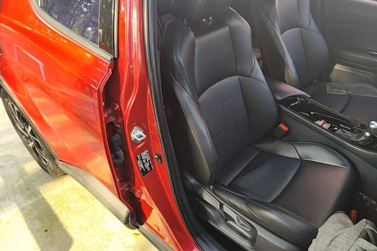 Used Toyota C-HR 2020 2.0L Leading Edition Right Front Seat