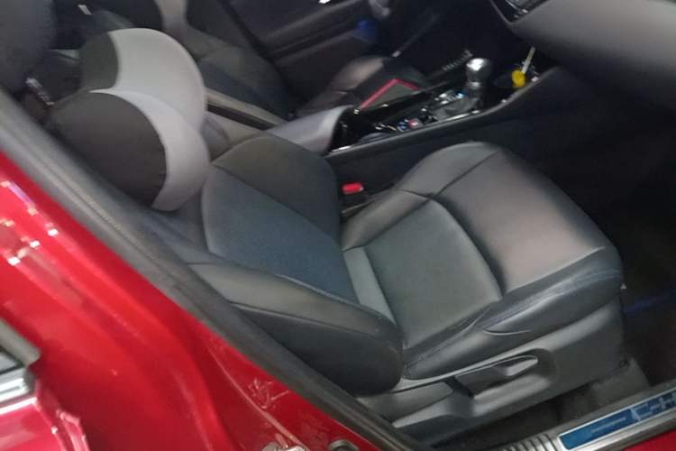 Used Toyota C-HR 2020 2.0L Leading Edition Right Front Seat