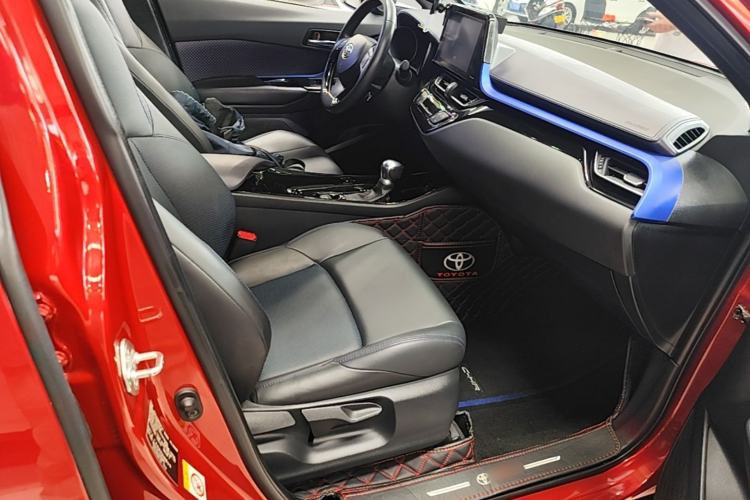 Used Toyota C-HR 2020 2.0L Luxury Edition Right Front Seat