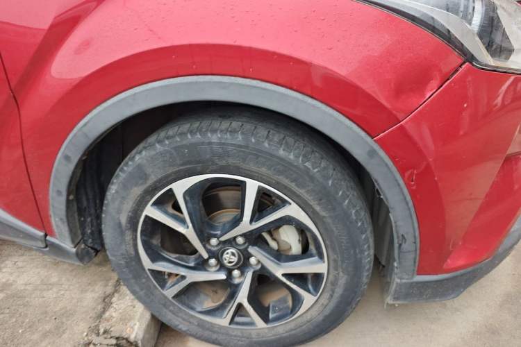 Used Toyota C-HR 2020 2.0L Leading Edition Right Front Wheel Hub