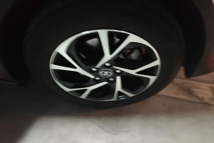 Used Toyota C-HR 2020 2.0L Leading Edition Right Front Wheel Hub