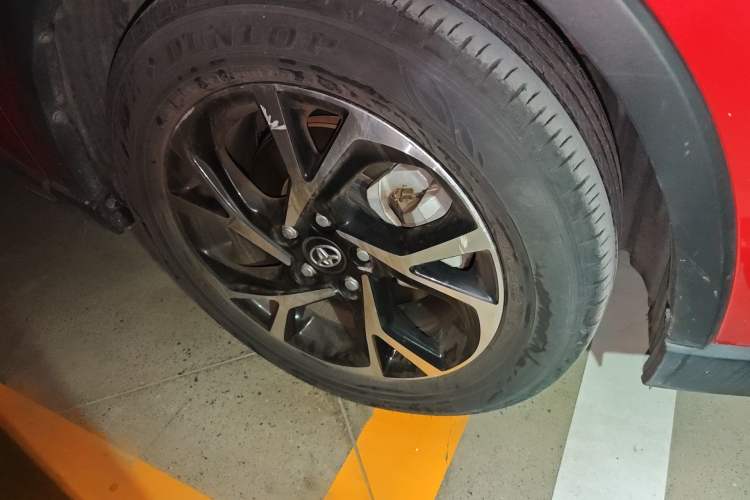 Used Toyota C-HR 2020 2.0L Leading Edition Right Front Wheel Hub