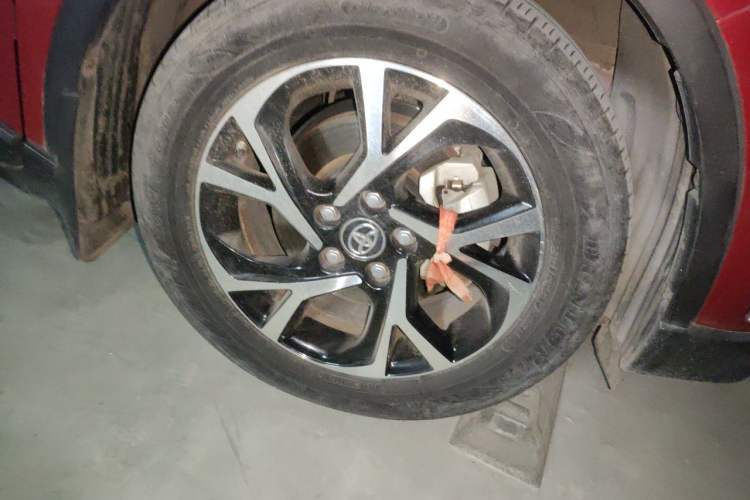 Used Toyota C-HR 2020 2.0L Leading Edition Right Front Wheel Hub