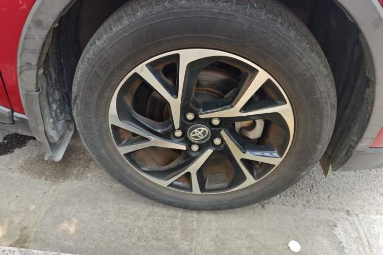 Used Toyota C-HR 2020 2.0L Leading Edition Right Front Wheel Hub