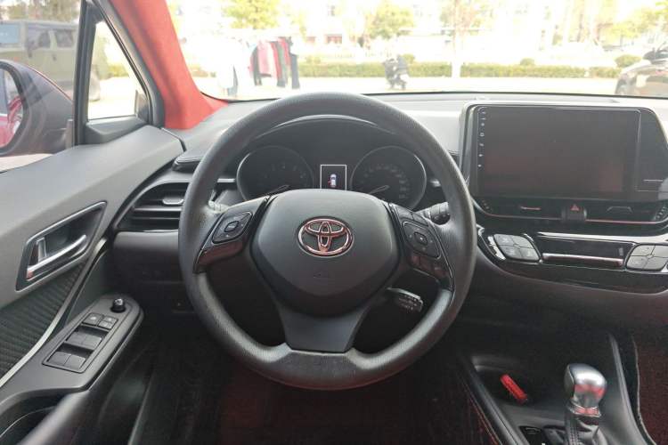 Used Toyota C-HR 2020 2.0L Comfort Edition Steering Wheel