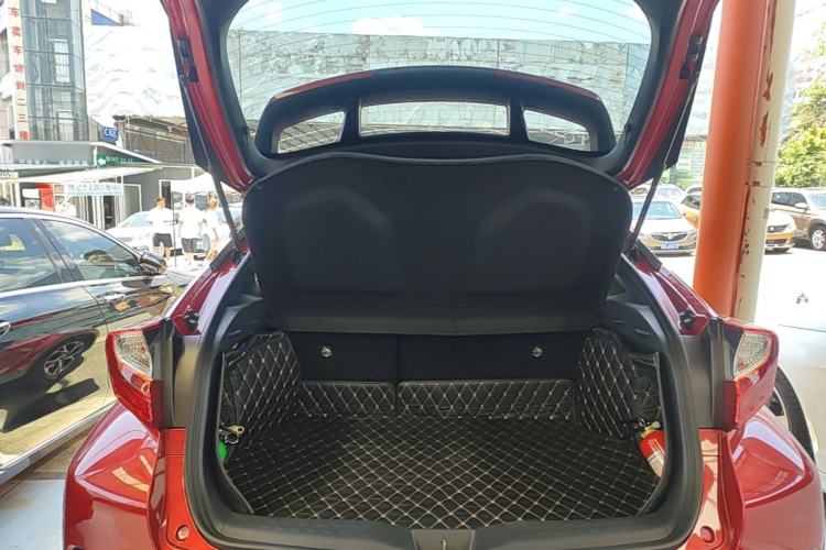 Used Toyota C-HR 2020 2.0L Comfort Edition Trunk