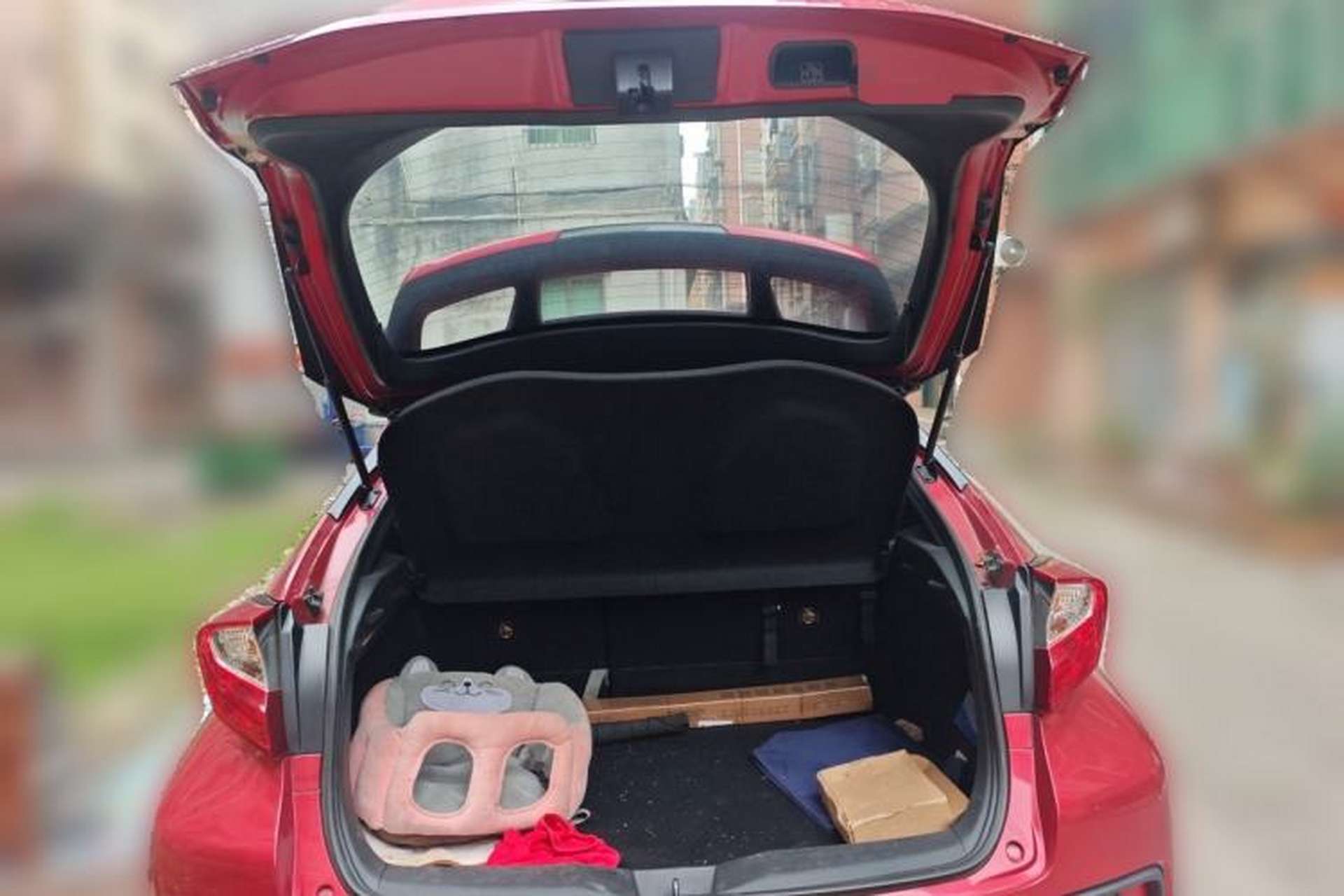 Used Toyota C-HR 2020 2.0L Leading Edition Trunk