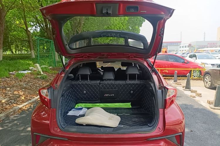 Used Toyota C-HR 2020 2.0L Leading Edition Trunk