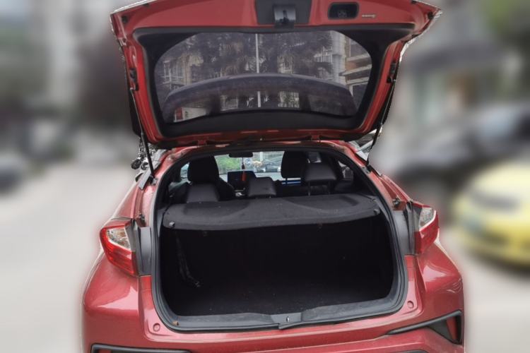 Used Toyota C-HR 2020 2.0L Leading Edition Trunk