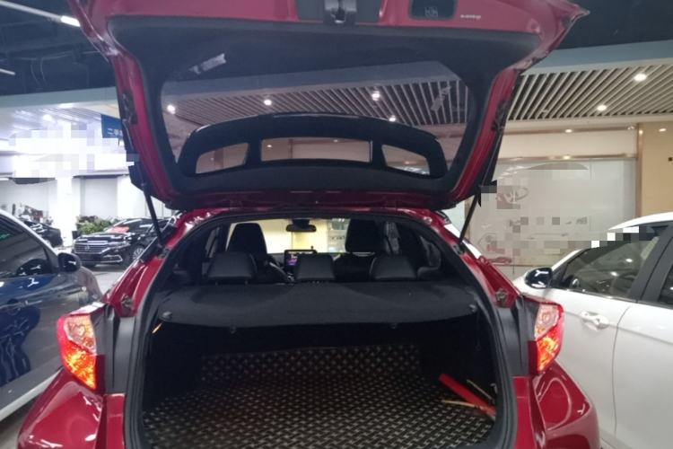 Used Toyota C-HR 2020 2.0L Leading Edition Trunk