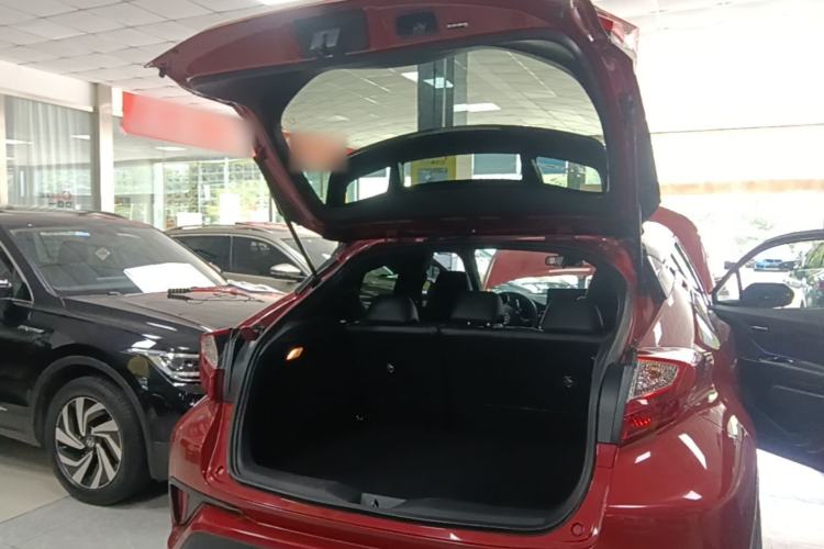 Used Toyota C-HR 2020 2.0L Leading Edition Trunk