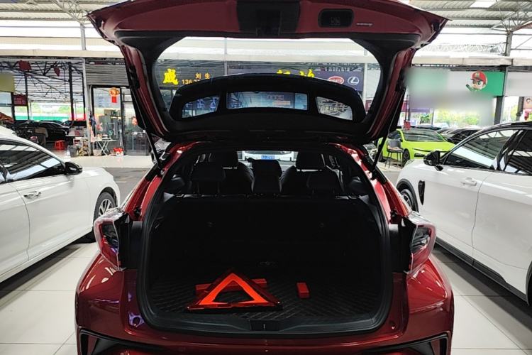 Used Toyota C-HR 2020 2.0L Luxury Edition Trunk