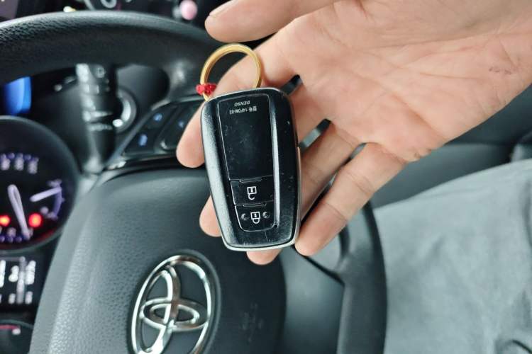 Used Toyota C-HR 2020 2.0L Leading Edition Vehicle Key
