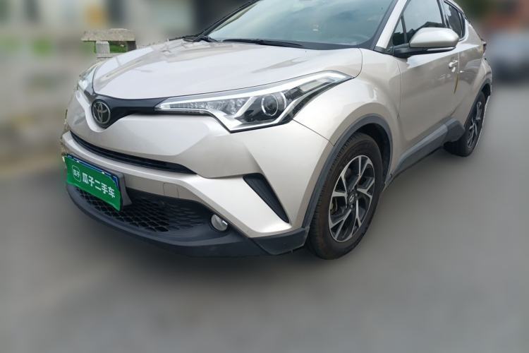 Used Toyota C-HR 2020 2.0L Leading Edition Guazi used car, China used car export, Used car for sale, Used  cars, Cheapest cars for sale