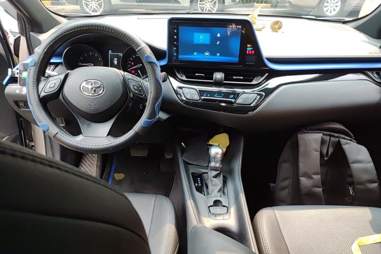 Used Toyota C-HR 2020 2.0L Elite Edition Center Console