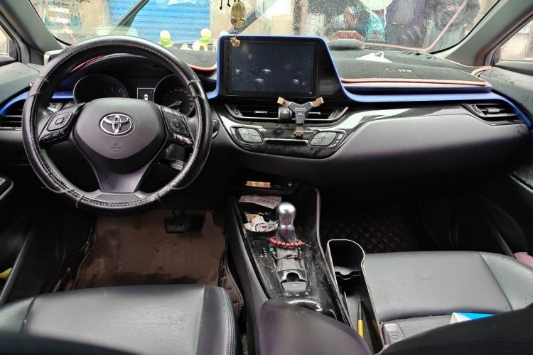 Used Toyota C-HR 2020 2.0L Leading Edition Center Console