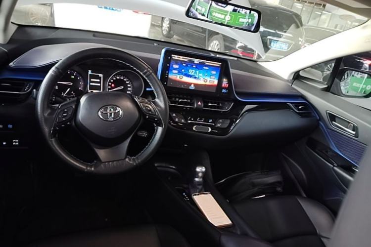 Used Toyota C-HR 2020 2.0L Leading Edition Center Console