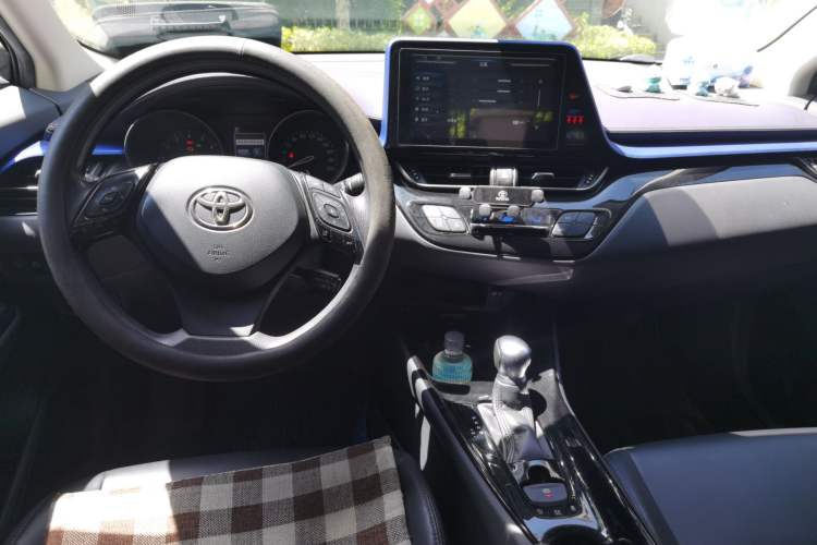 Used Toyota C-HR 2020 2.0L Leading Edition Center Console