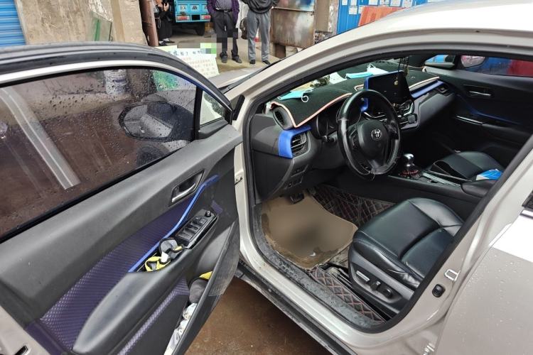 Used Toyota C-HR 2020 2.0L Leading Edition Driver Seat