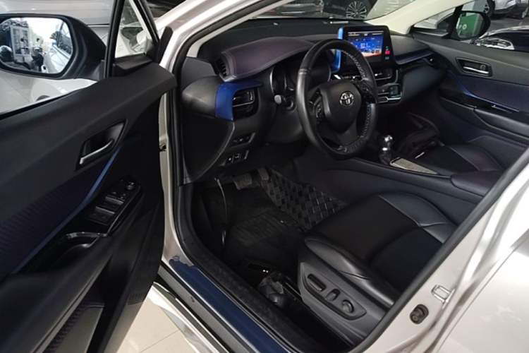 Used Toyota C-HR 2020 2.0L Leading Edition Driver Seat