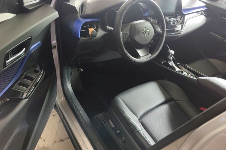 Used Toyota C-HR 2020 2.0L Leading Edition Driver Seat