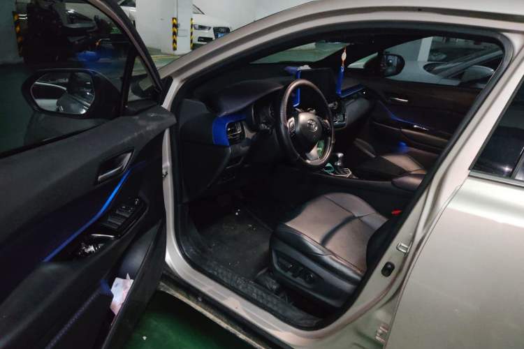 Used Toyota C-HR 2020 2.0L Leading Edition Driver Seat