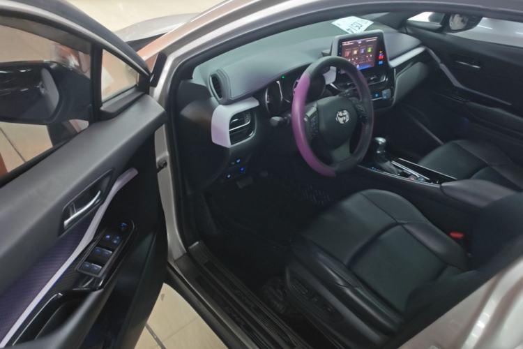 Used Toyota C-HR 2020 2.0L Leading Edition Driver Seat