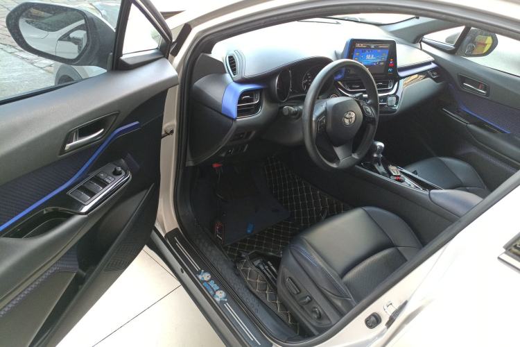 Used Toyota C-HR 2020 2.0L Leading Edition Driver Seat