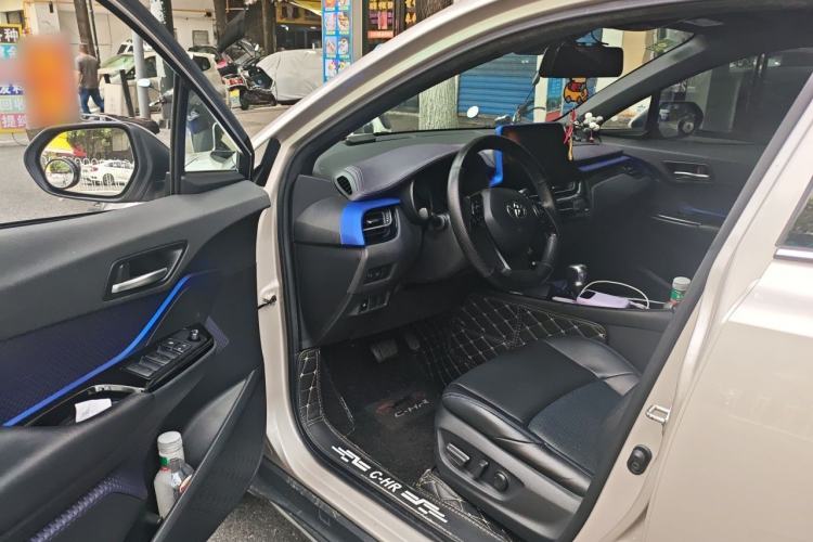 Used Toyota C-HR 2020 2.0L Leading Edition Driver Seat