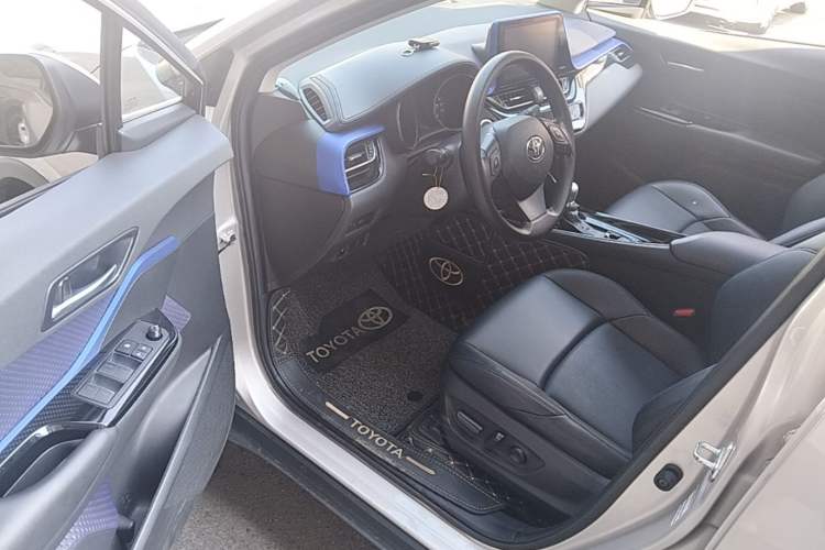 Used Toyota C-HR 2020 2.0L Leading Edition Driver Seat