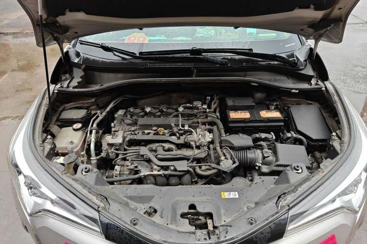 Used Toyota C-HR 2020 2.0L Leading Edition Engine Bay