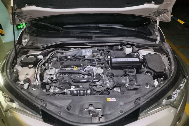 Used Toyota C-HR 2020 2.0L Leading Edition Engine Bay
