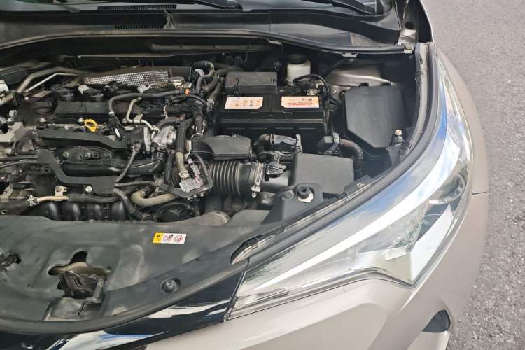 Used Toyota C-HR 2020 2.0L Leading Edition Engine Bay Left