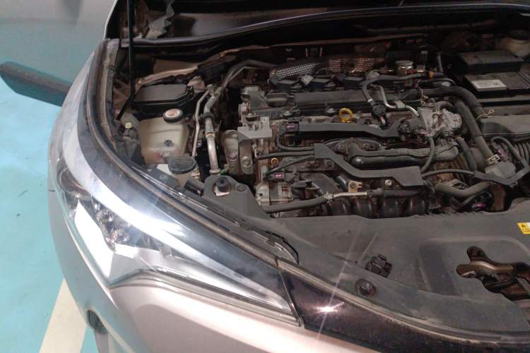 Used Toyota C-HR 2020 2.0L Leading Edition Engine Bay Right