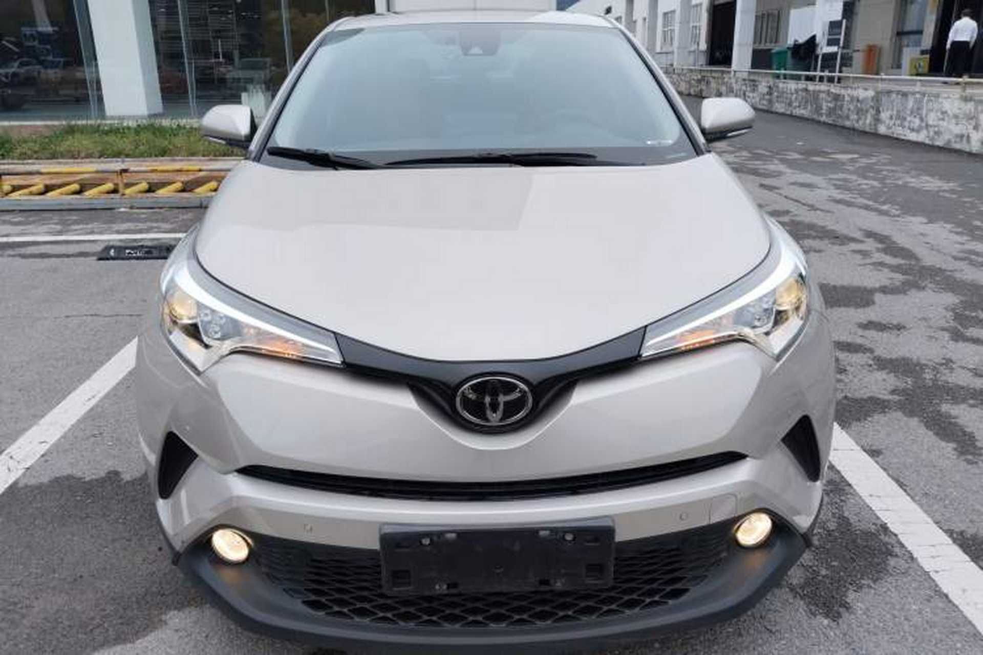 Used Toyota C-HR 2020 2.0L Leading Edition Exterior 1