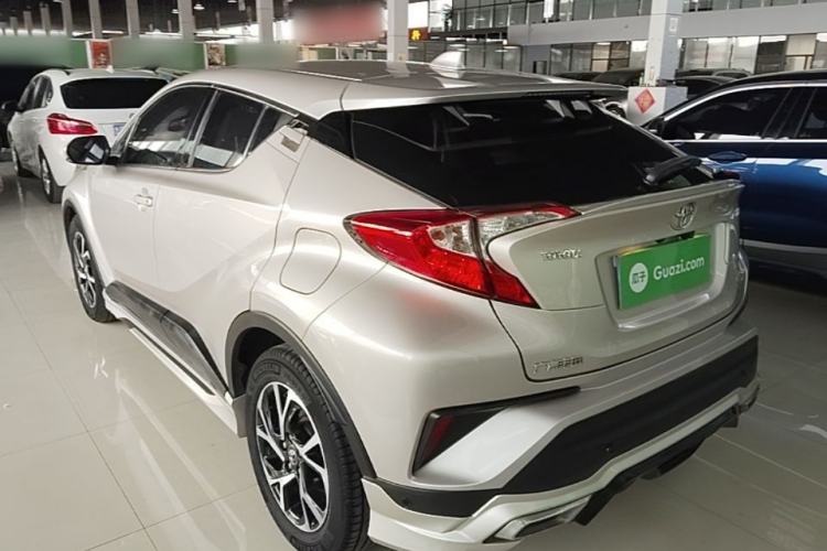 Used Toyota C-HR 2020 2.0L Leading Edition Exterior 2