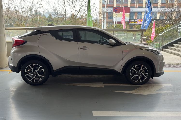 Used Toyota C-HR 2020 2.0L Leading Edition Exterior 2