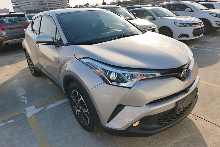 Used Toyota C-HR 2020 2.0L Leading Edition Exterior 2