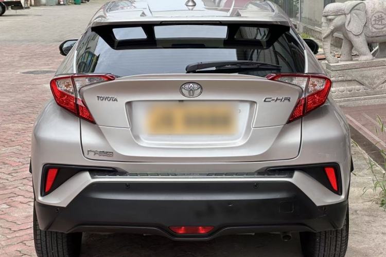 Used Toyota C-HR 2020 2.0L Leading Edition Exterior 3