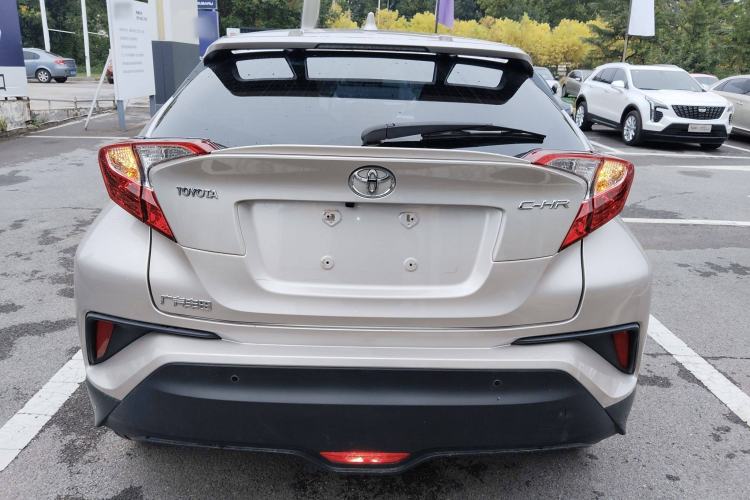 Used Toyota C-HR 2020 2.0L Leading Edition Exterior 4