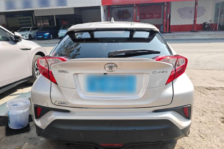 Used Toyota C-HR 2020 2.0L Leading Edition Exterior 4