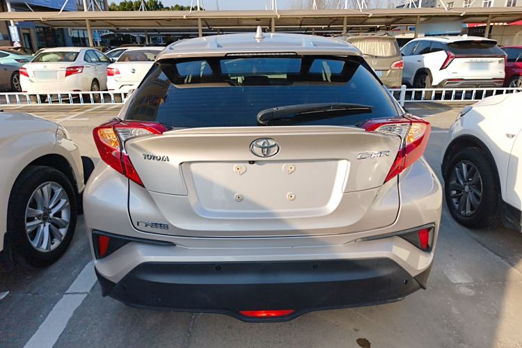 Used Toyota C-HR 2020 2.0L Leading Edition Exterior 4
